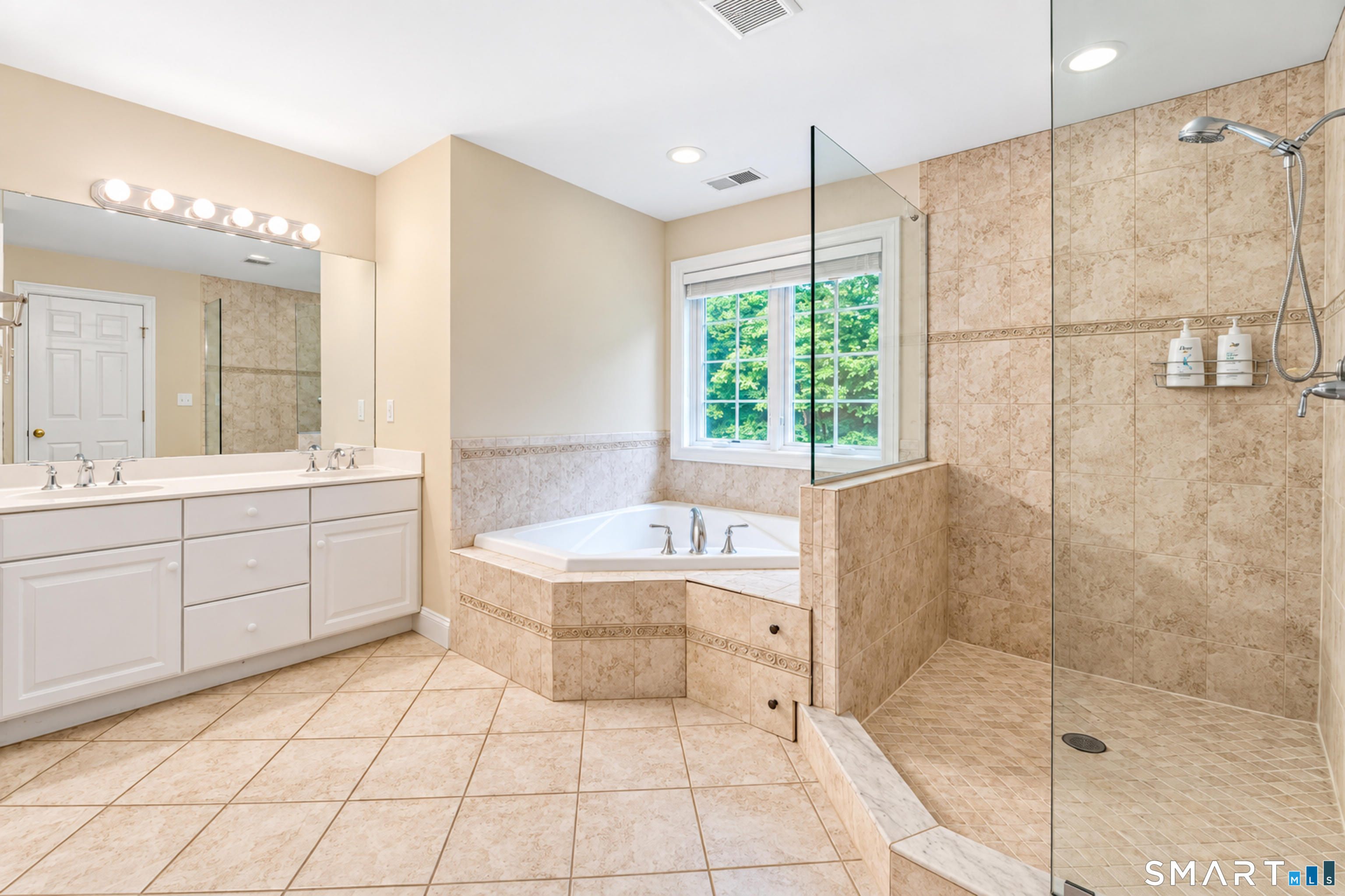 24 Judd Hill Road photo 12