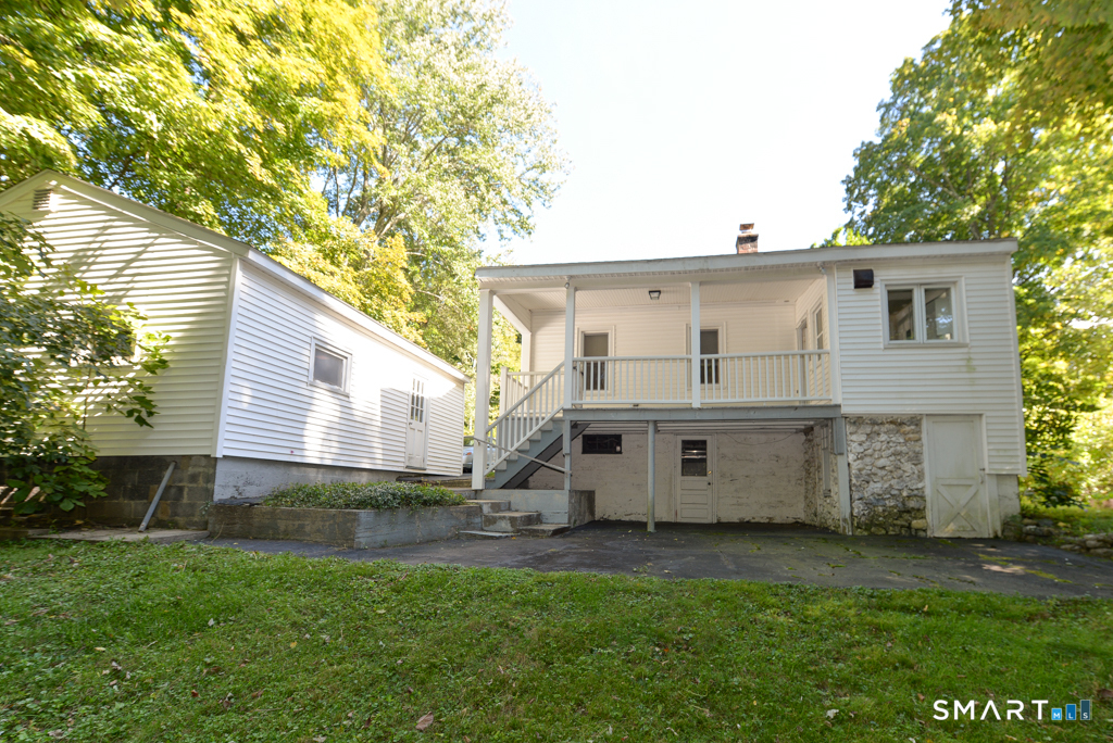 236 East Waterbury Road photo 11