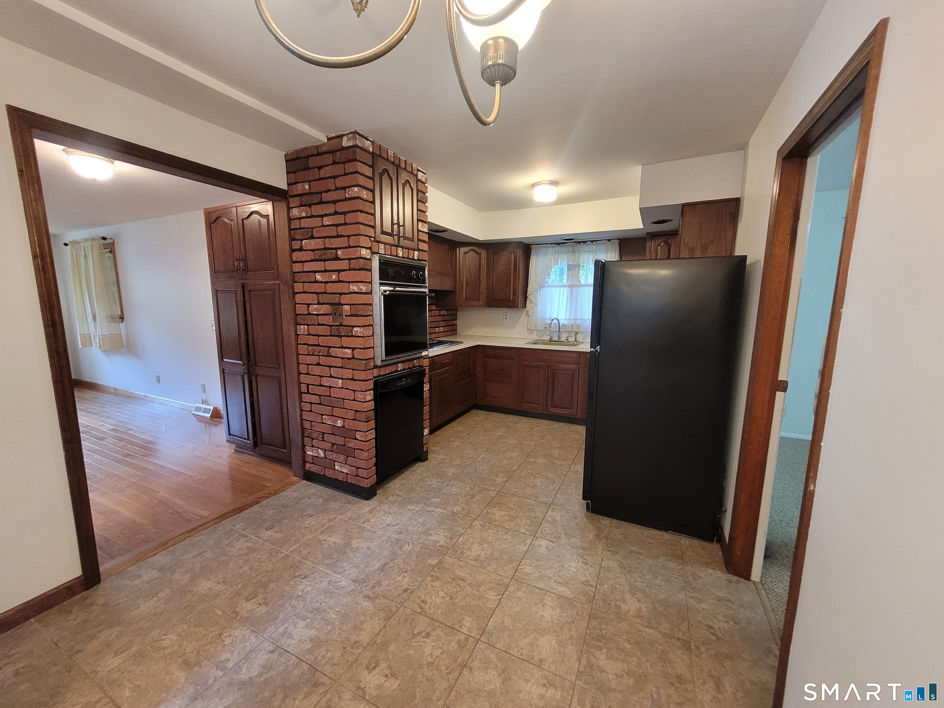 5 Laurel Drive photo 9