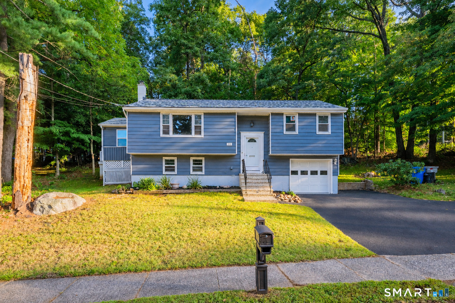 17 Rhoda Lane