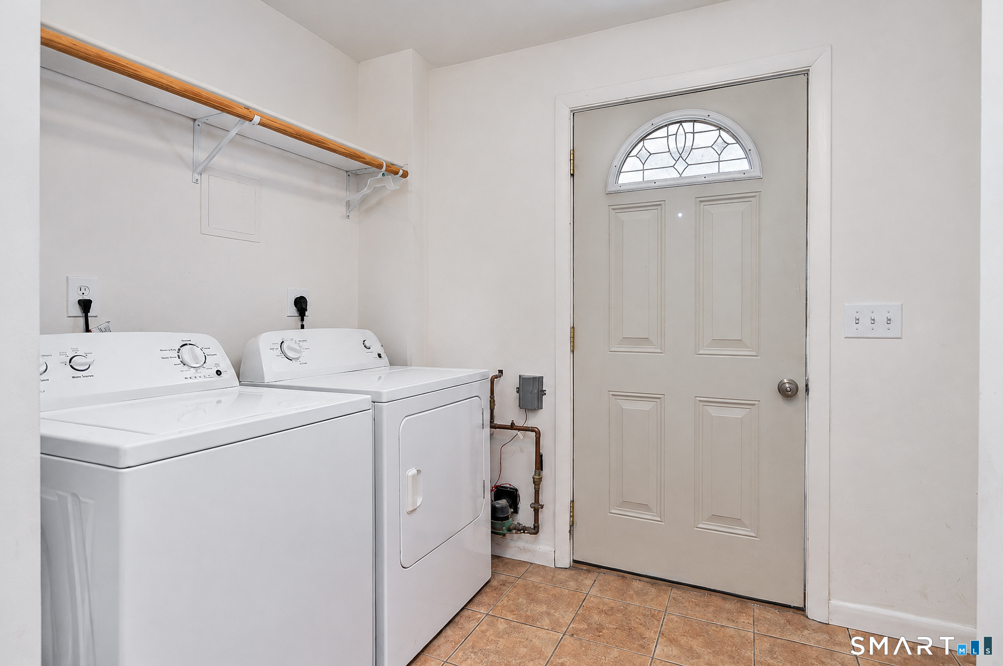 3 Carolyn Avenue photo 24