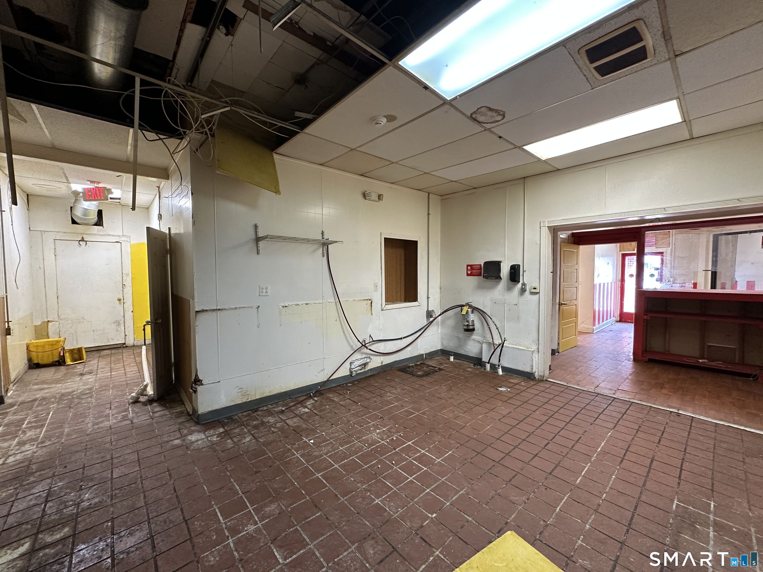 54 Wood Avenue photo 15