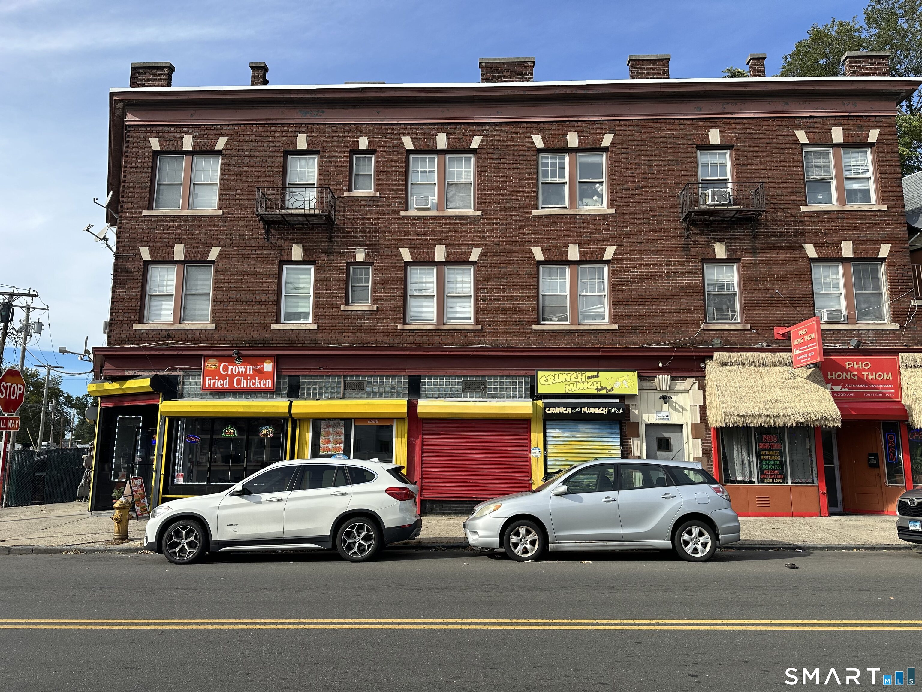 54 Wood Avenue photo 2