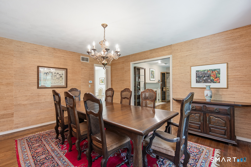 14 Mitchell Lane photo 8