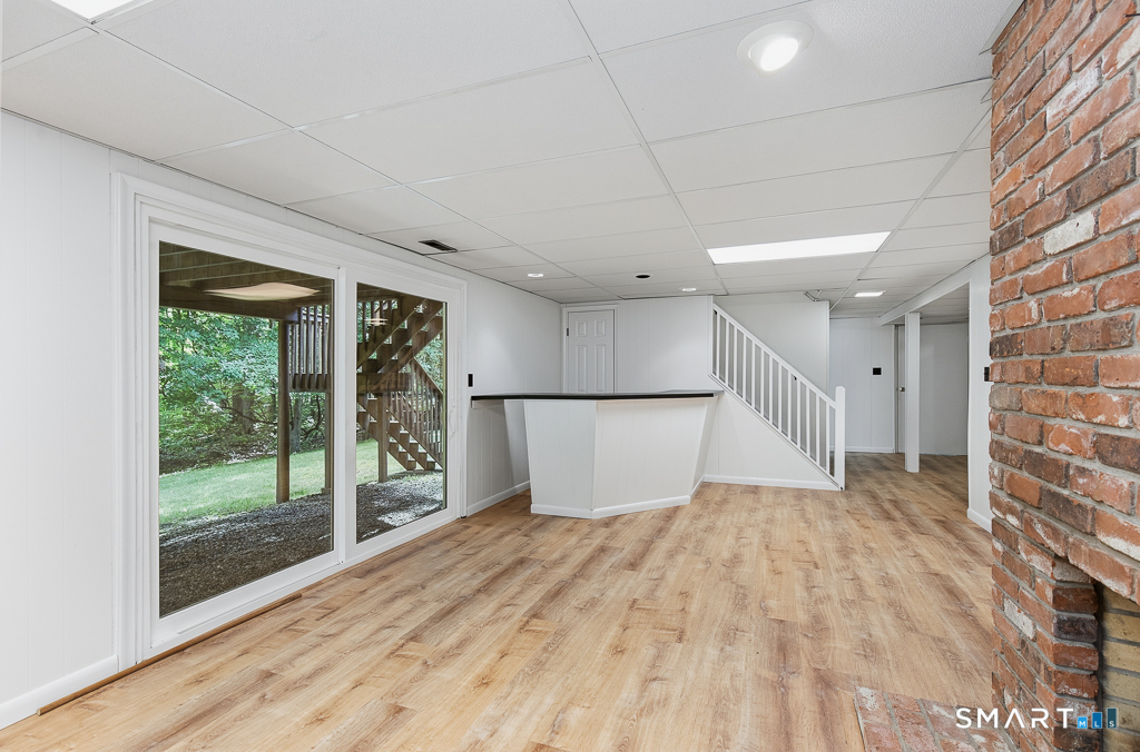 14 Mitchell Lane photo 29