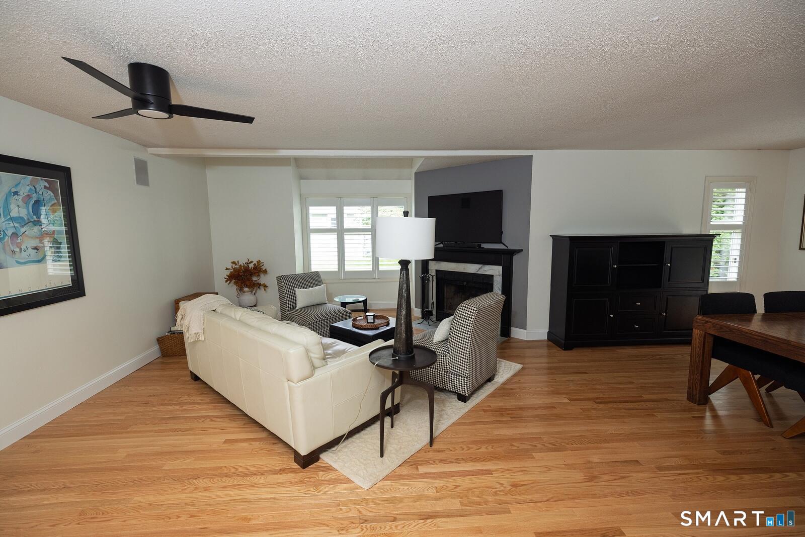 40 Riverwalk Drive photo 5