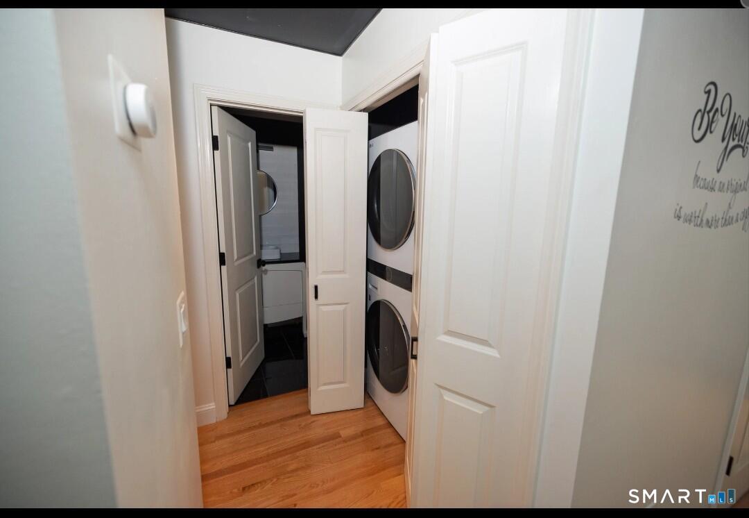 40 Riverwalk Drive photo 12