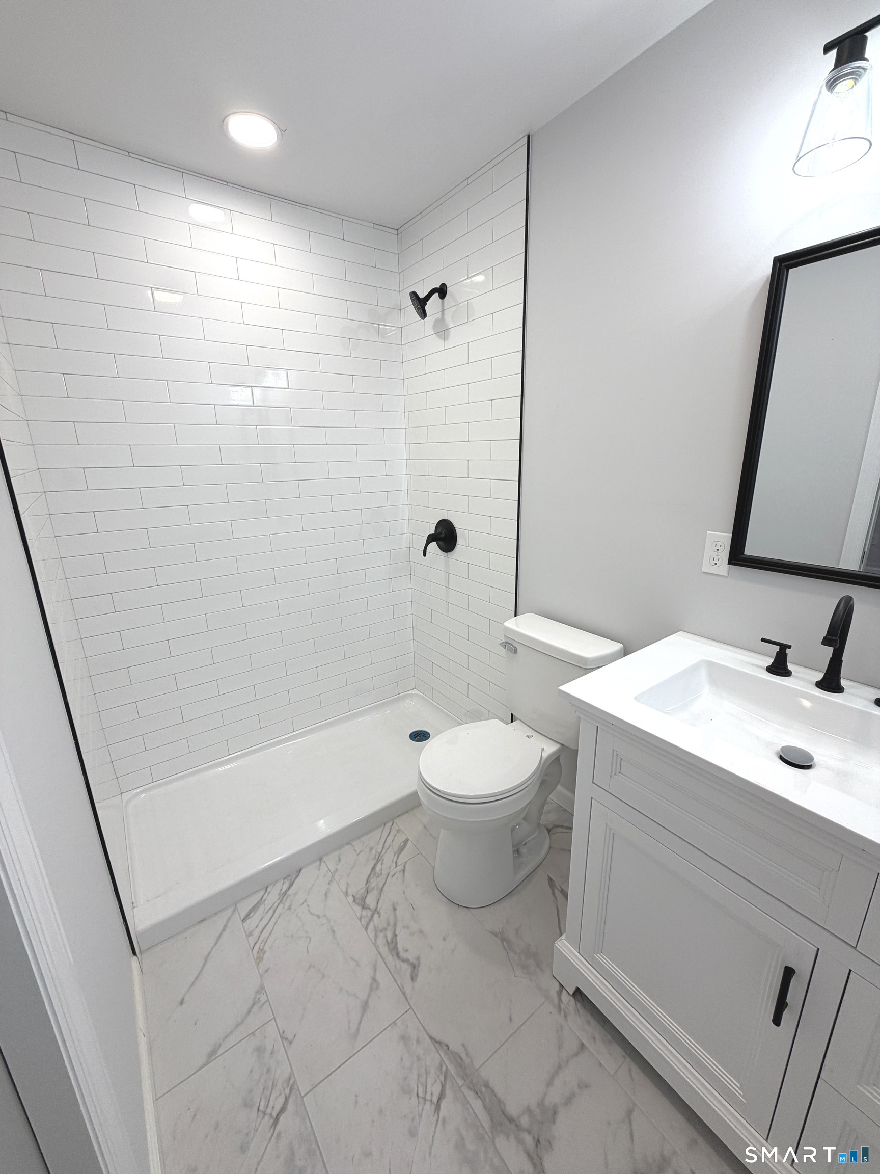 19 Topstone photo 24