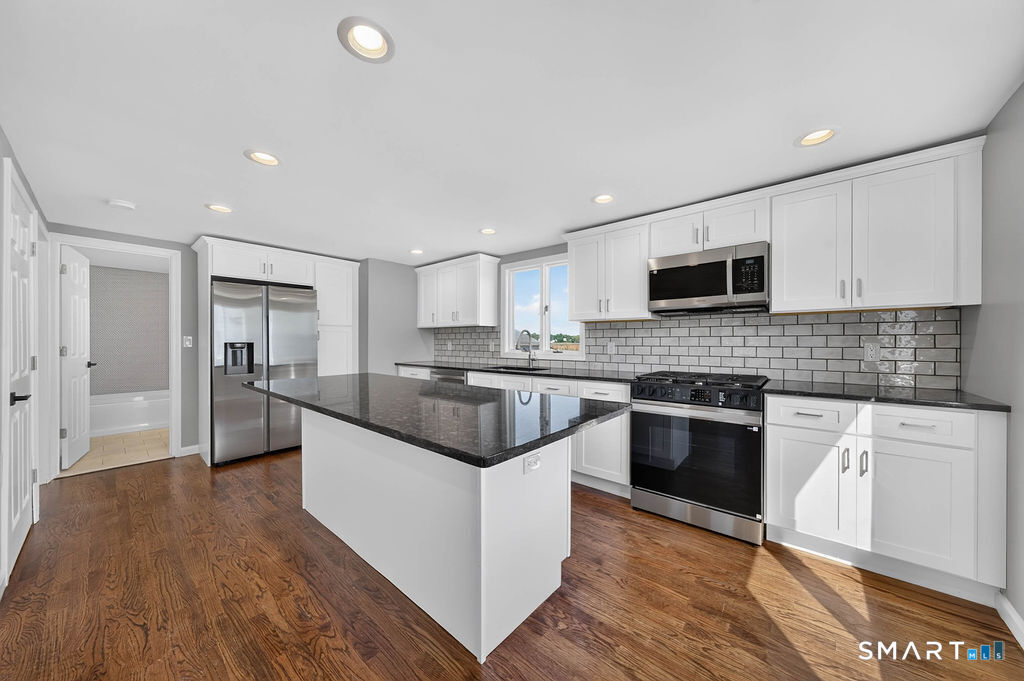 102 Vista Drive photo 5