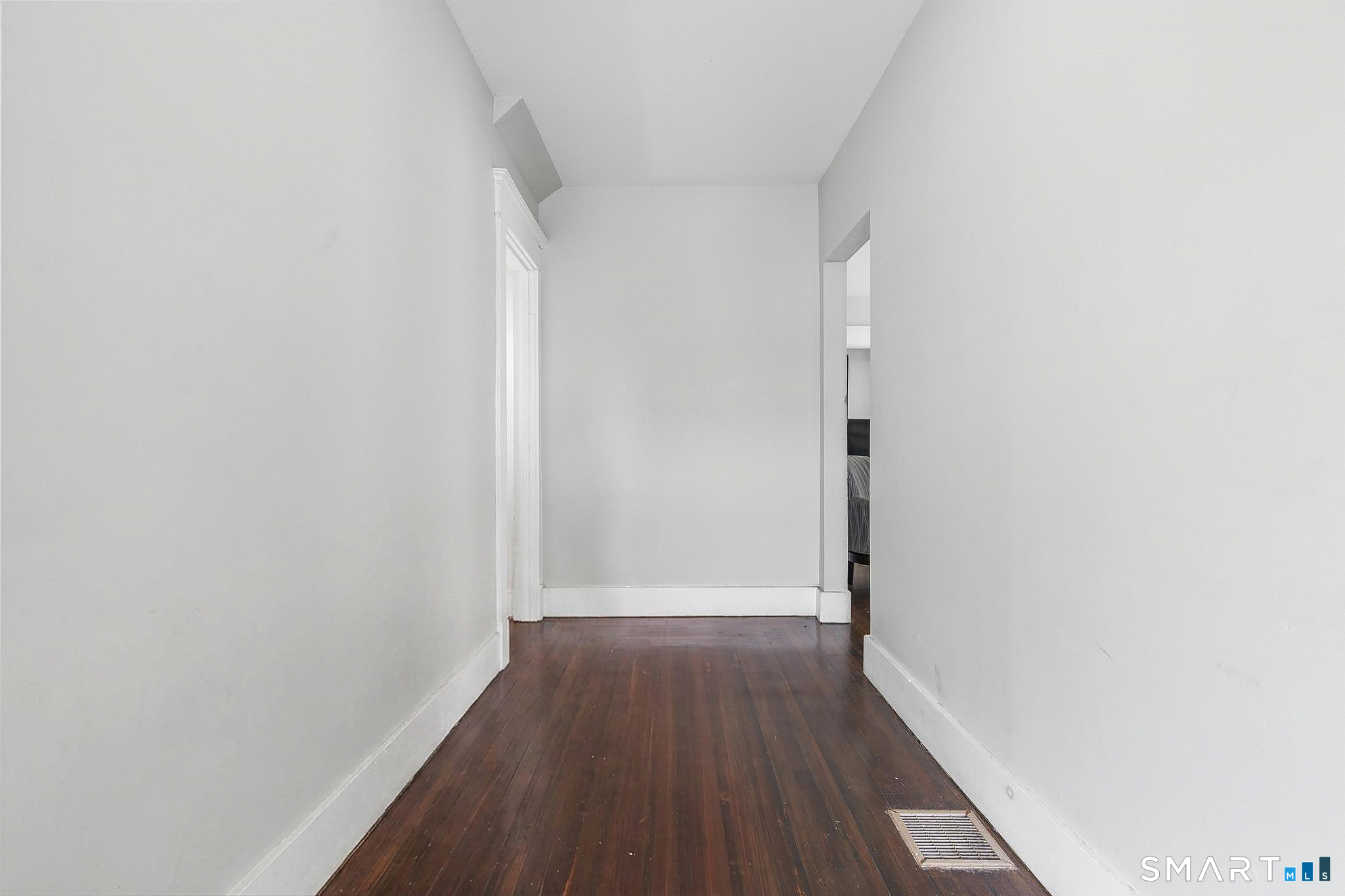 135-137 Pendleton Street photo 11