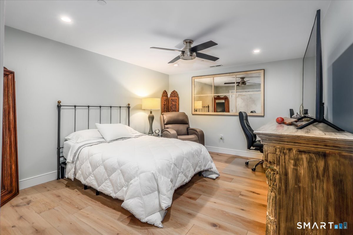 26 Cove Avenue Unit #2B photo 24