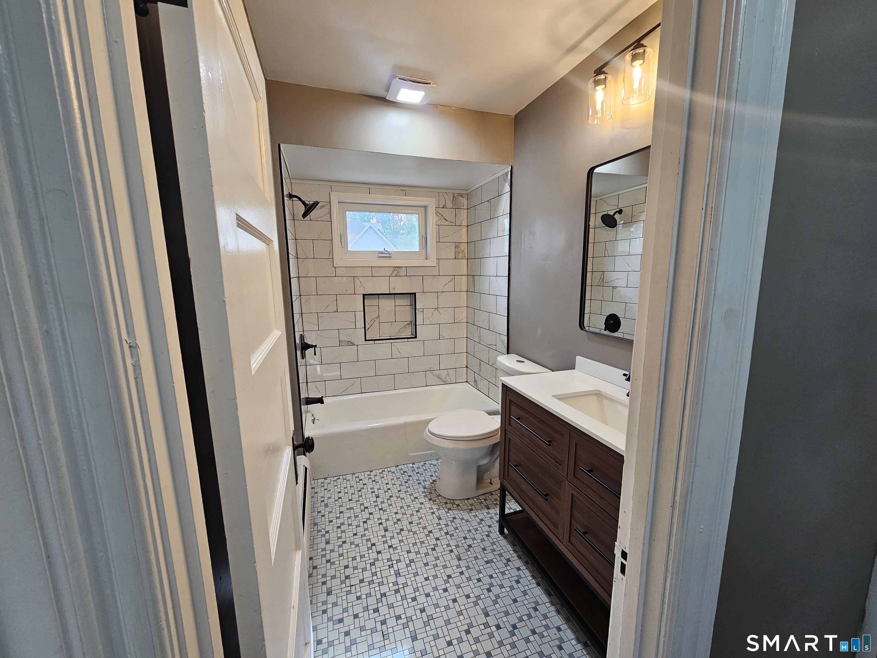 178 Elm Street photo 24