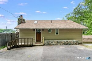 4 Candlewood, Brookfield