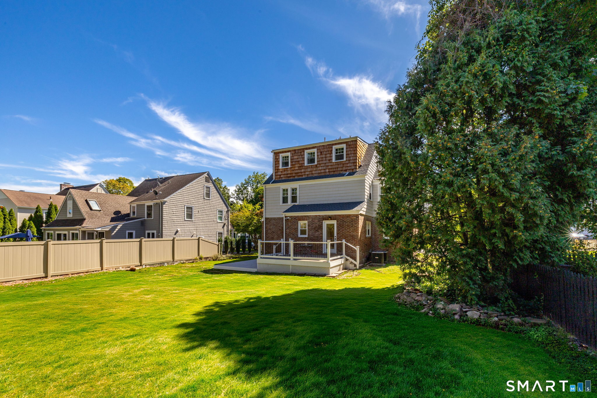 18 Eastview Street photo 34