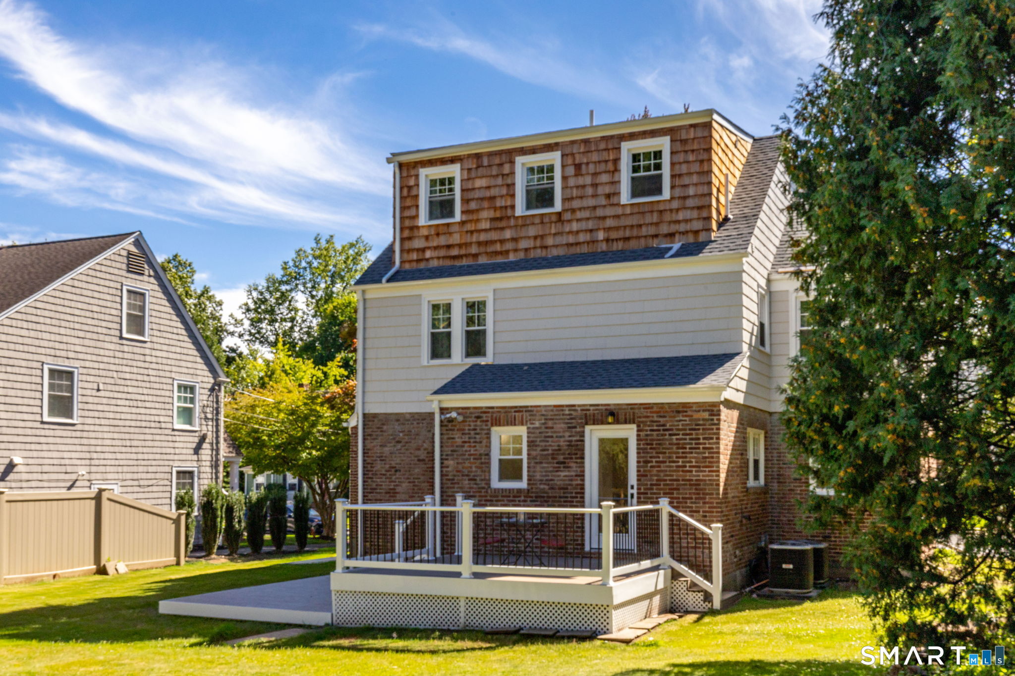 18 Eastview Street photo 35