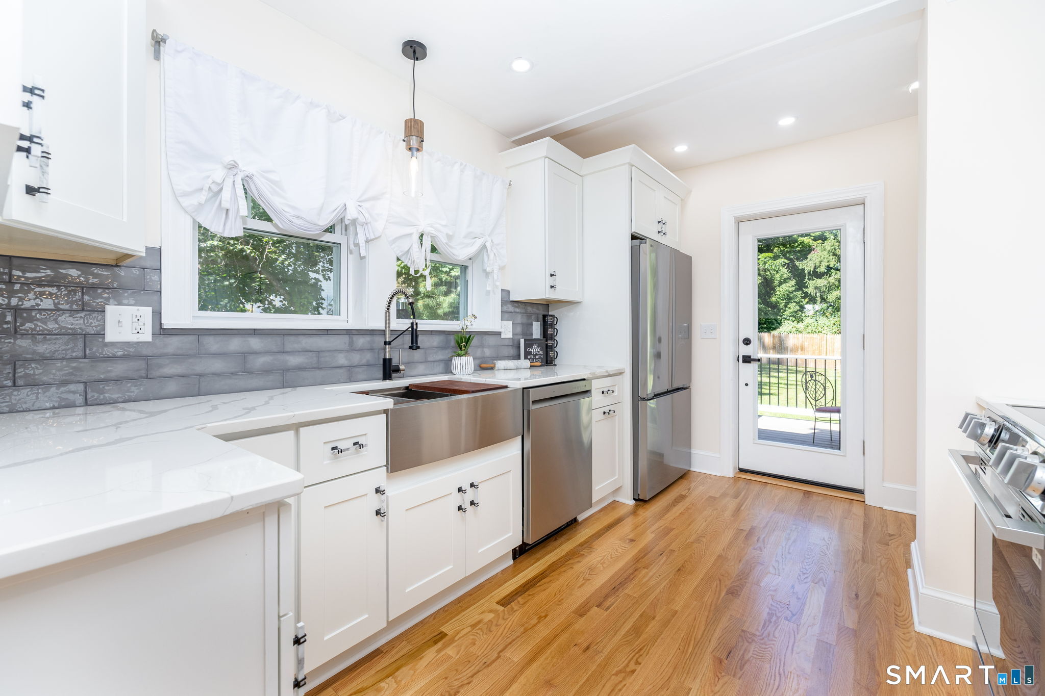 18 Eastview Street photo 10