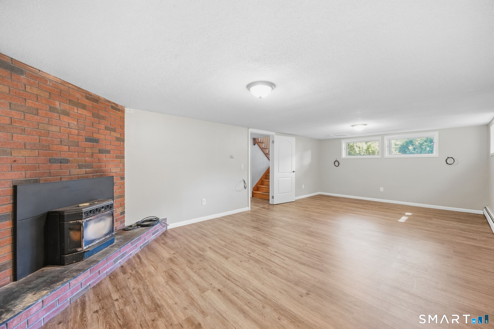 485 Foster Road photo 30