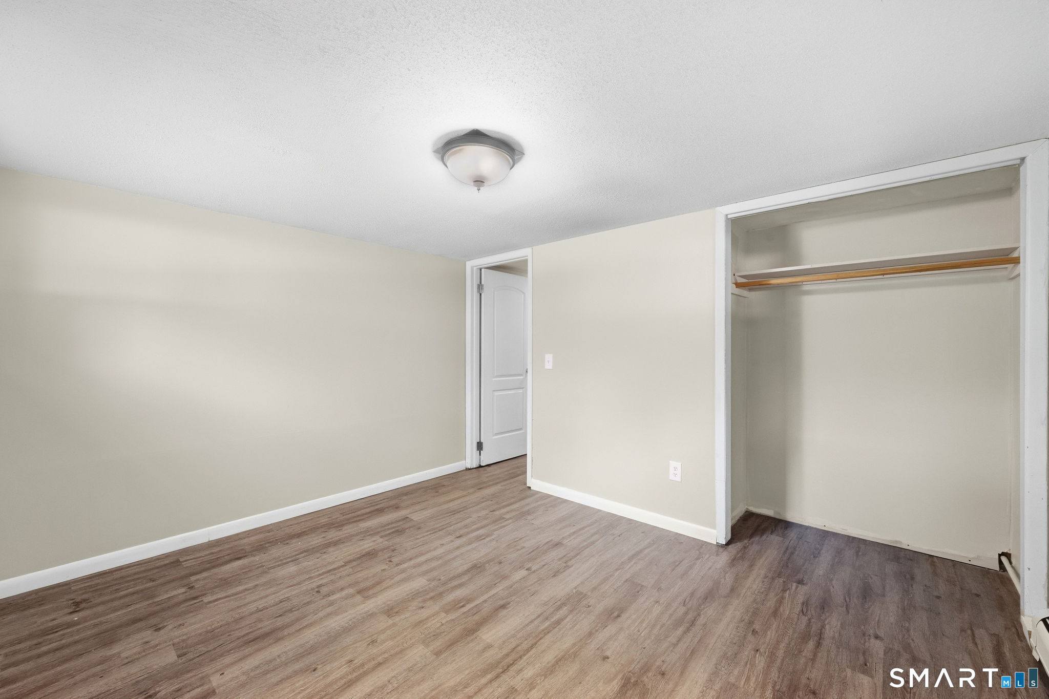 485 Foster Road photo 32