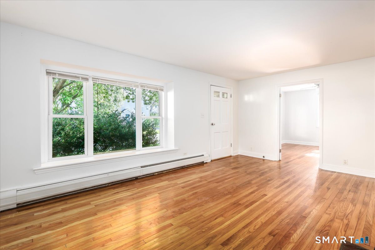 266 Alden Street photo 8