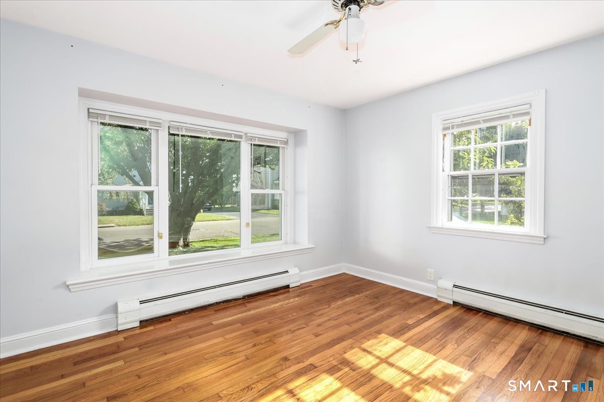 266 Alden Street photo 11