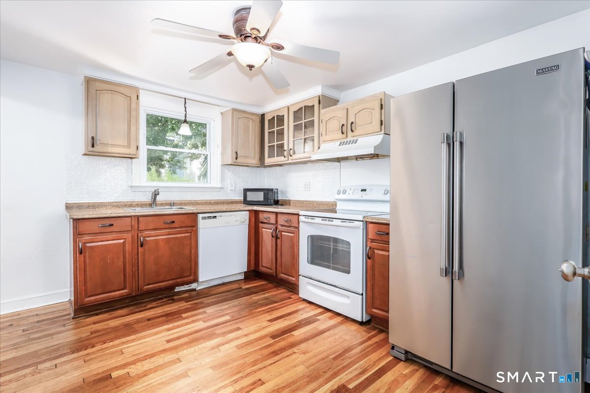 266 Alden Street photo 16
