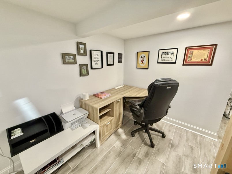 39 Edgefield Avenue photo 27