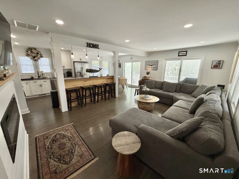 39 Edgefield Avenue photo 3