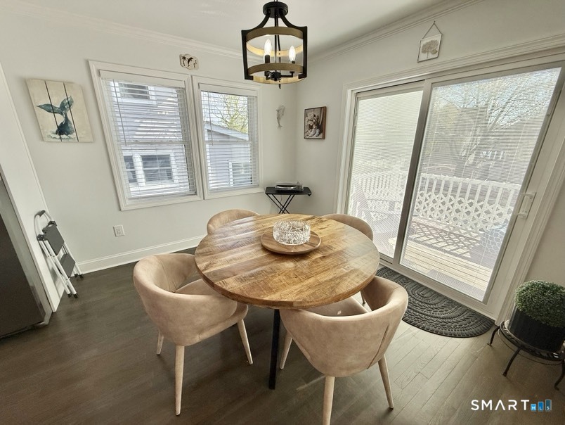 39 Edgefield Avenue photo 9