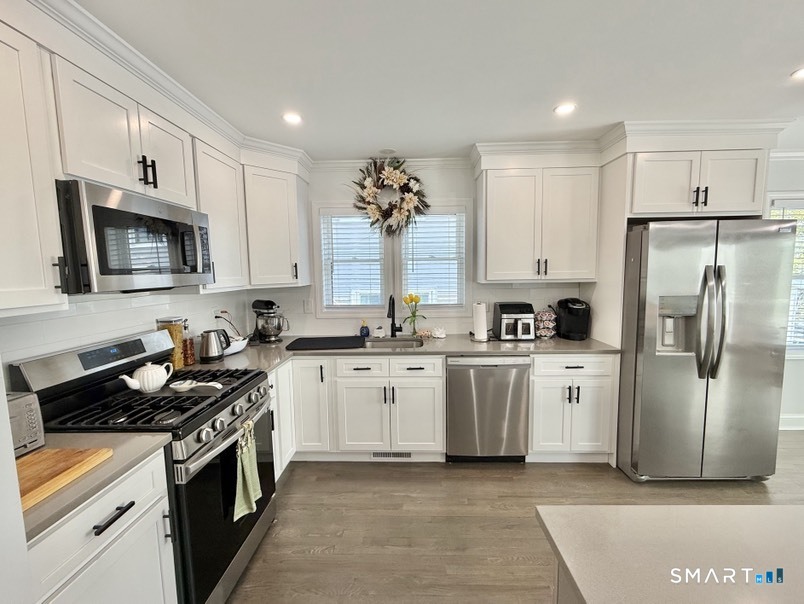39 Edgefield Avenue photo 6