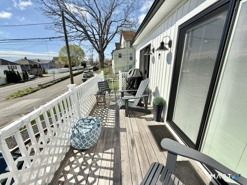 39 Edgefield Avenue photo 11