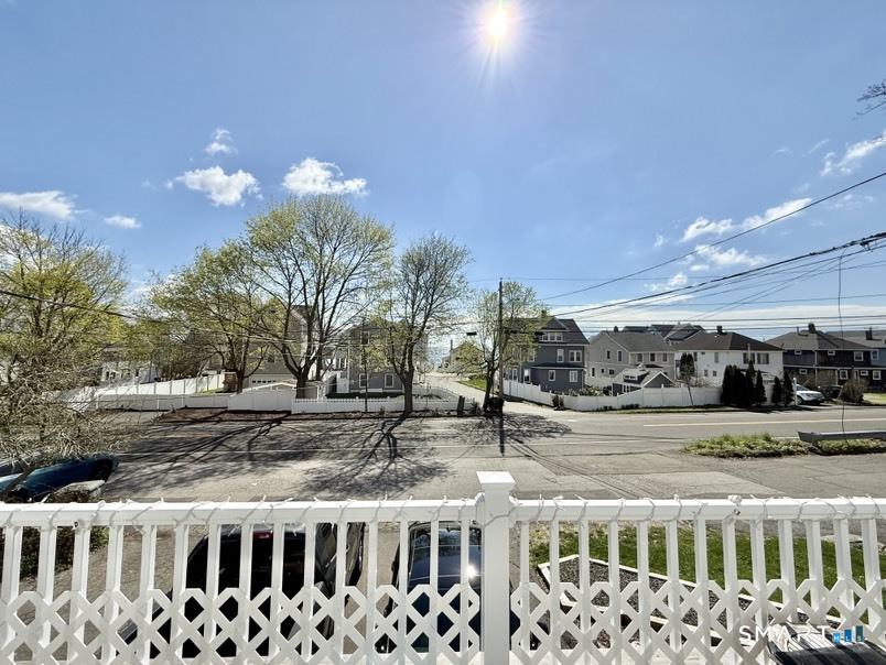 39 Edgefield Avenue