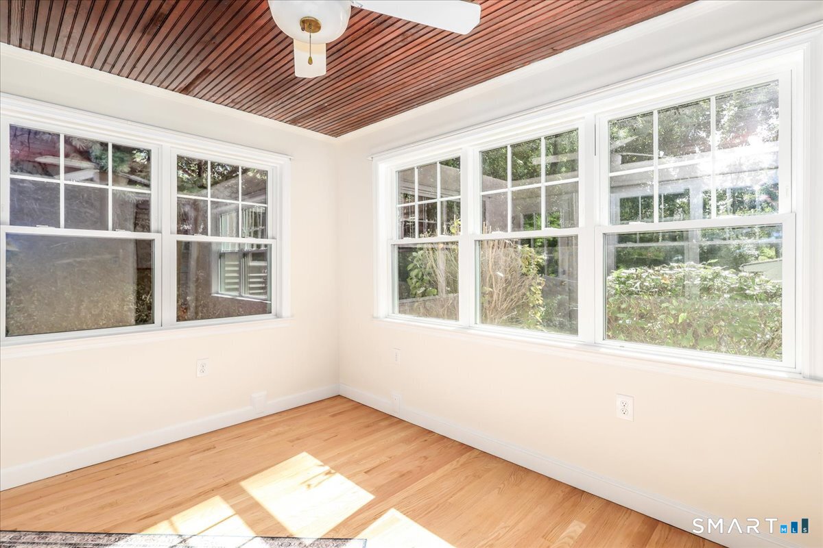 70 Benedict Avenue photo 13