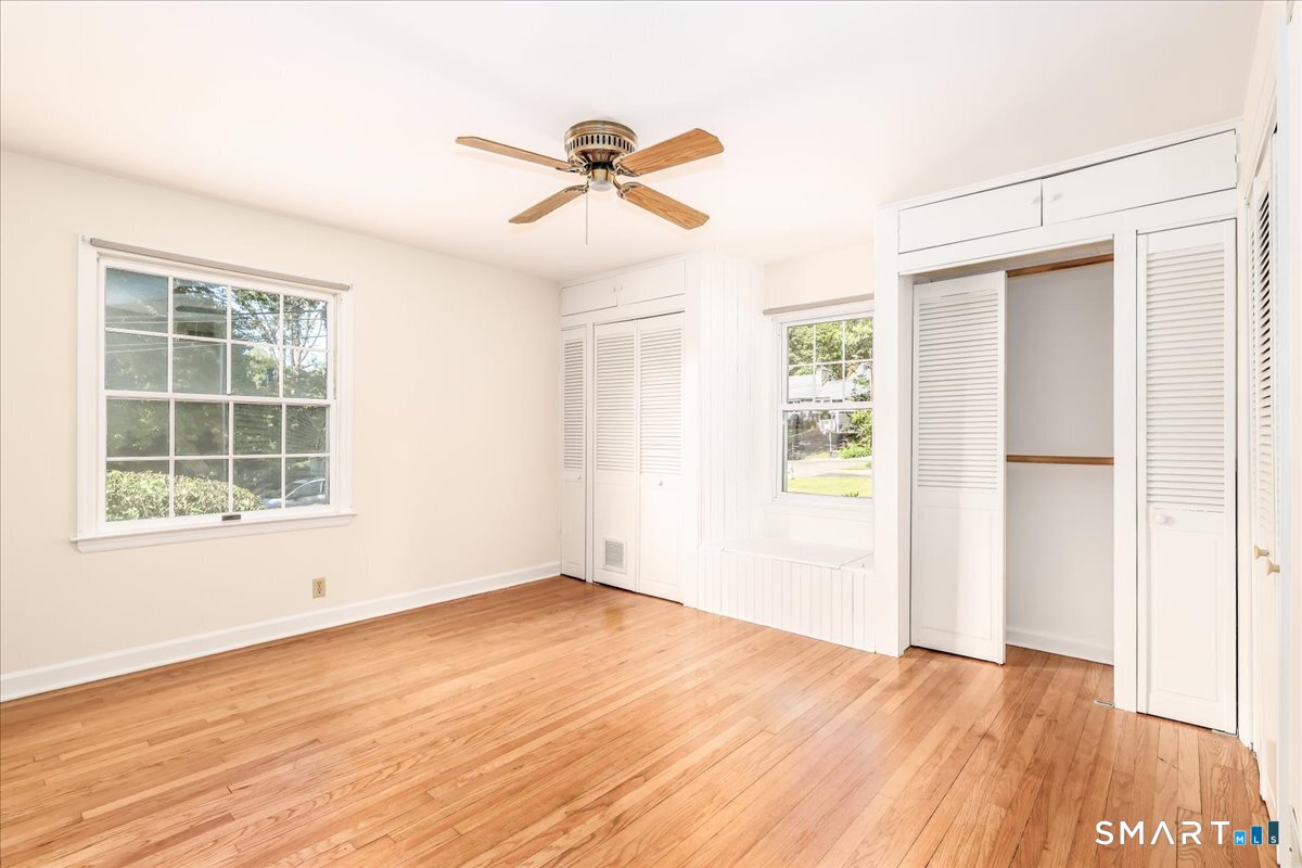 70 Benedict Avenue photo 16