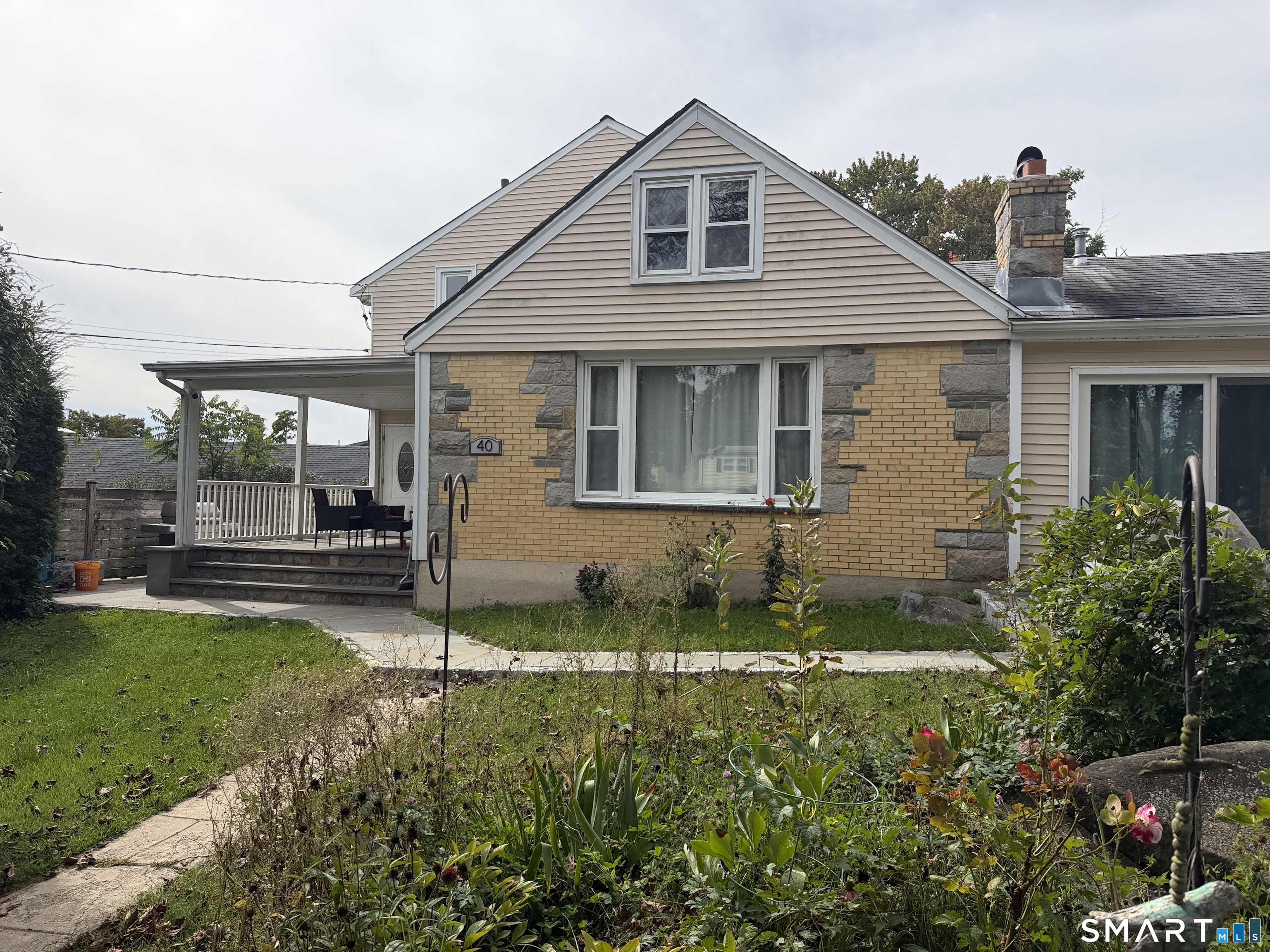 40 Travis Avenue, Stamford, Connecticut photo 1