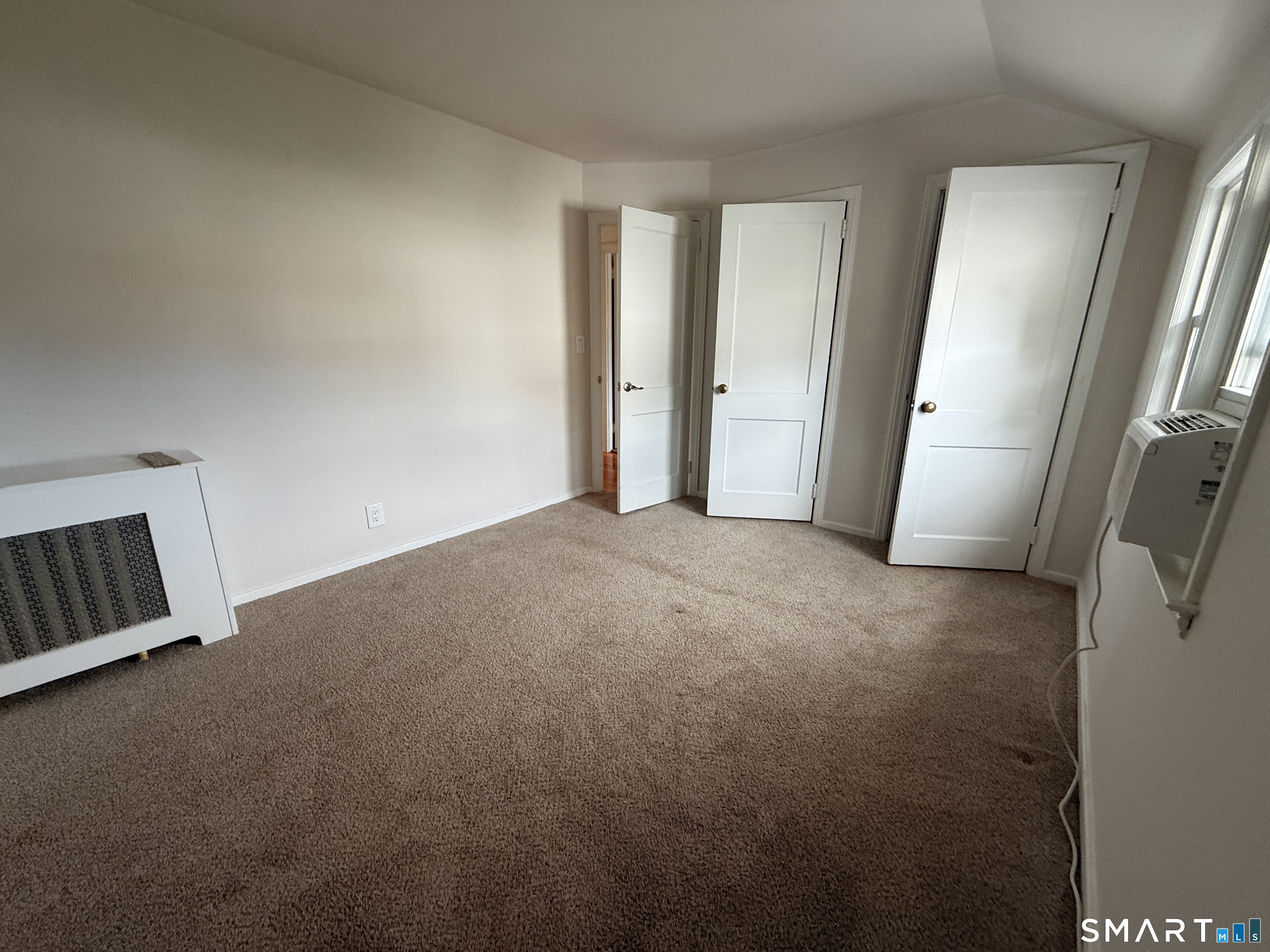 40 Travis Avenue photo 14