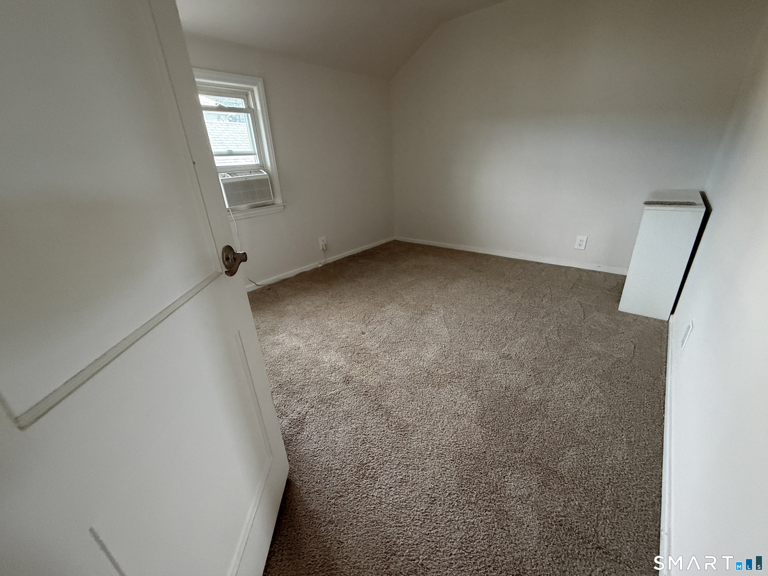 40 Travis Avenue photo 15