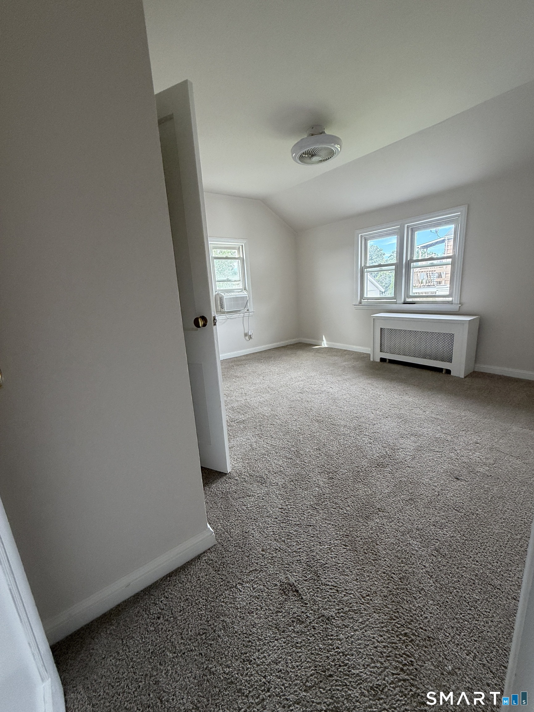 40 Travis Avenue photo 16