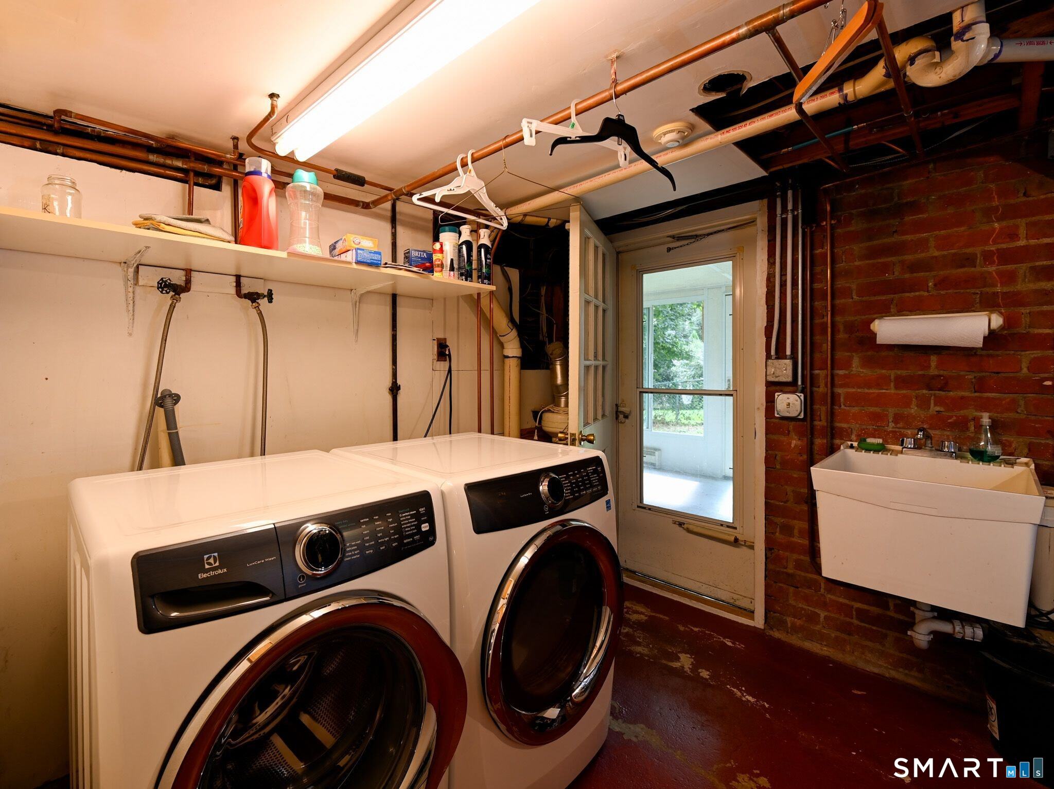 90 Weed Hill Avenue photo 19