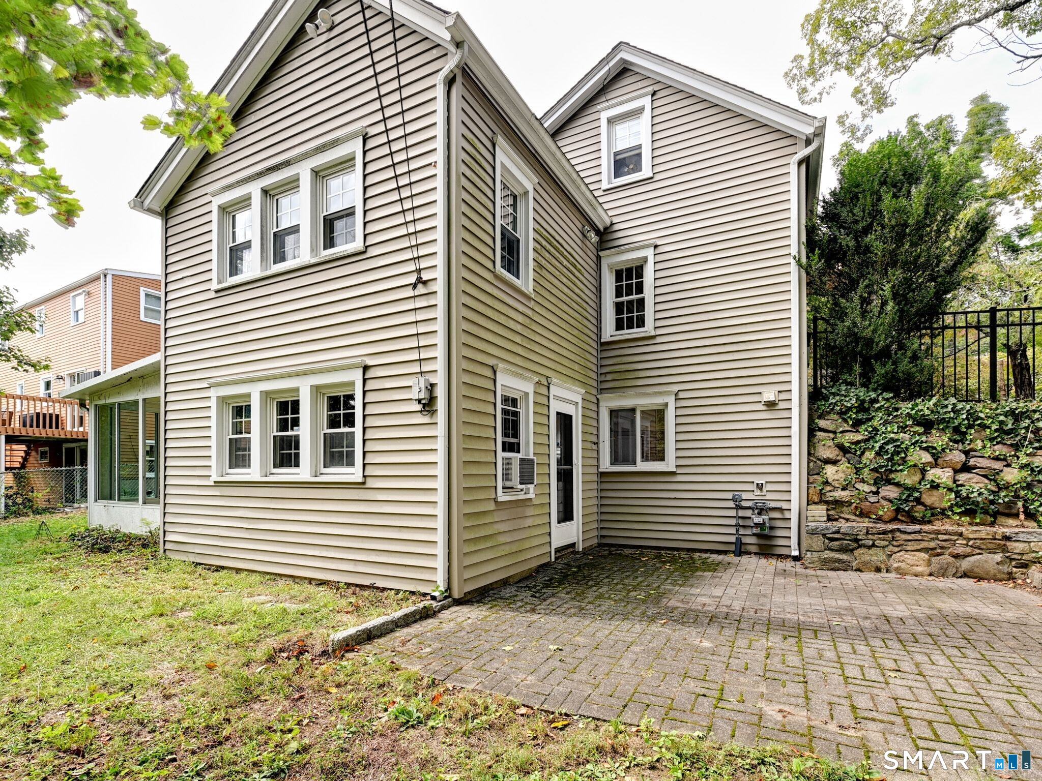 90 Weed Hill Avenue photo 27