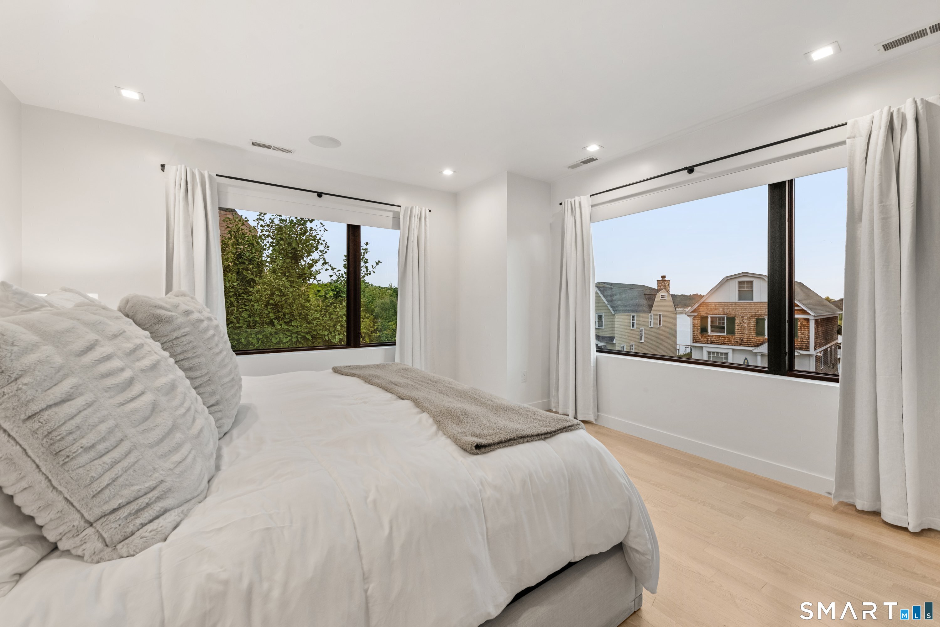 200 Hillspoint Road photo 25
