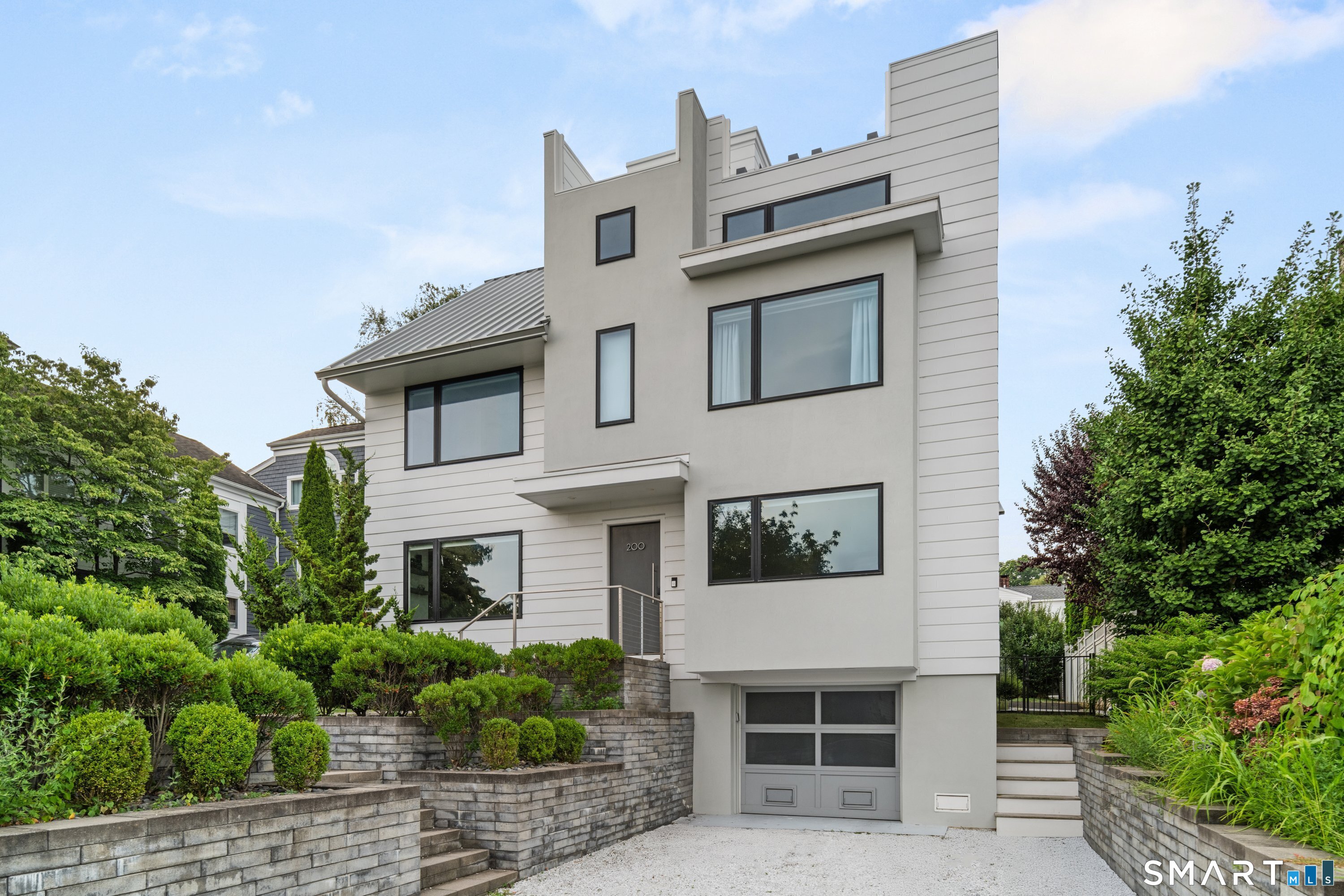 200 Hillspoint Road