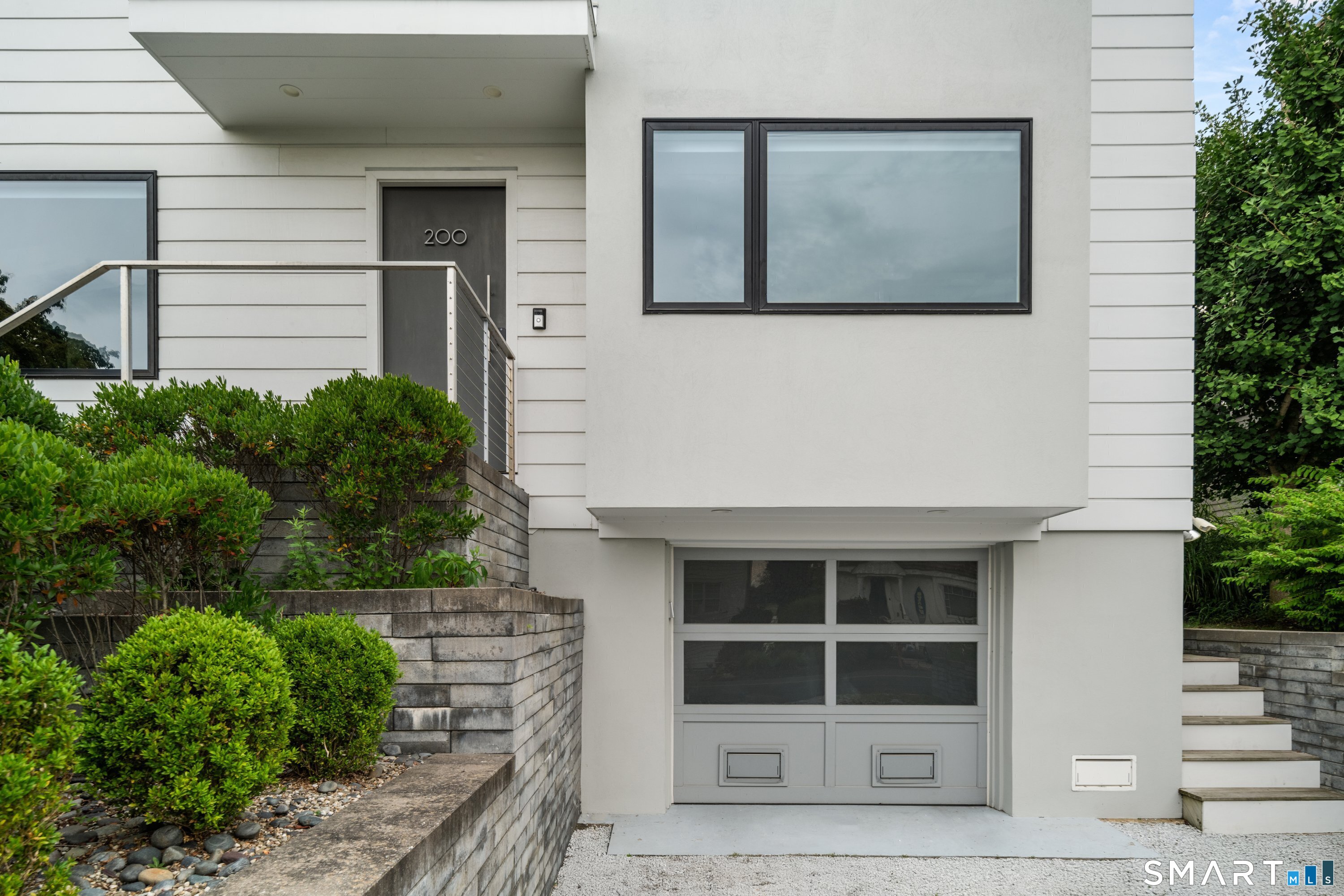 200 Hillspoint Road photo 4
