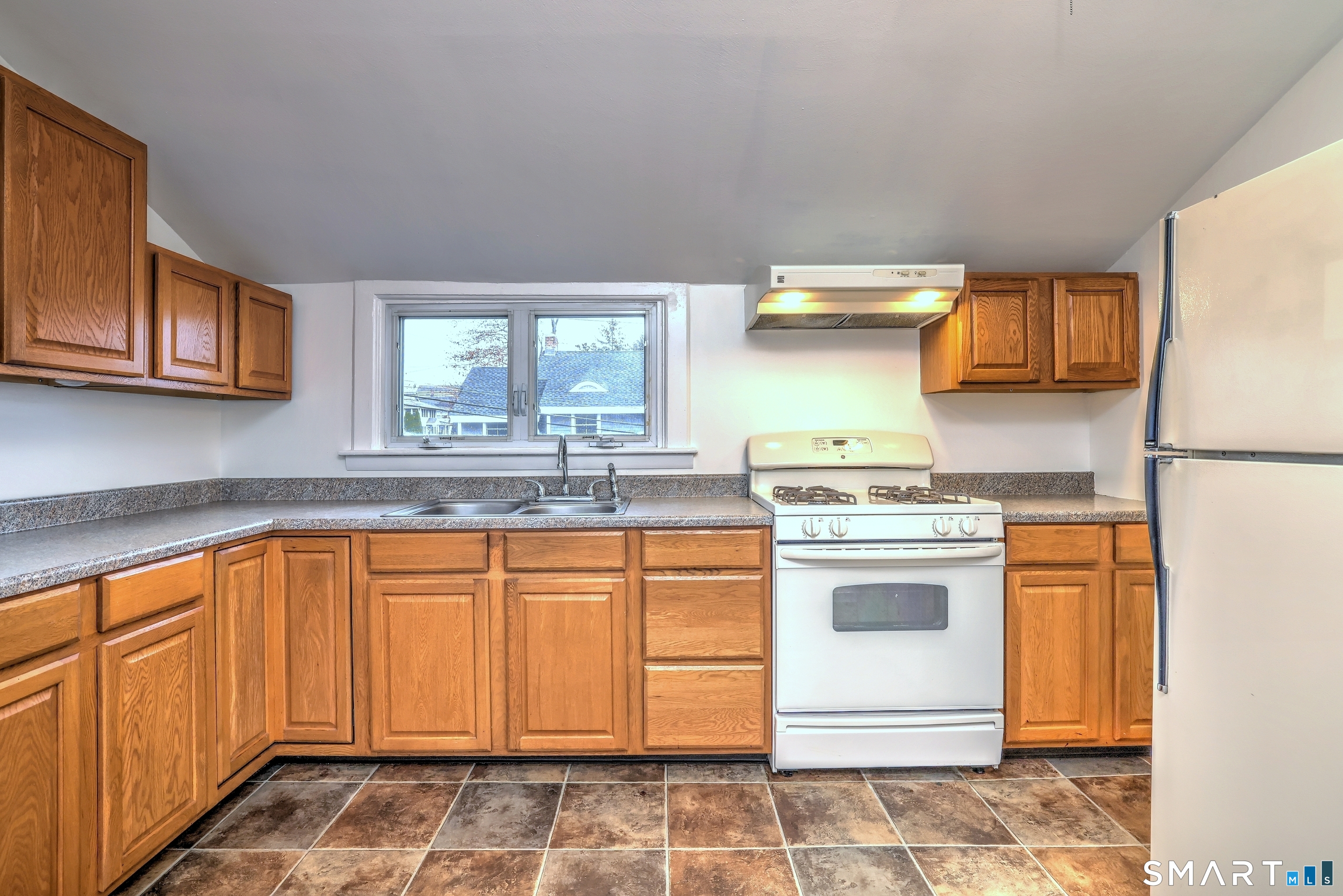 83 Hawley Avenue Unit #2 photo 16