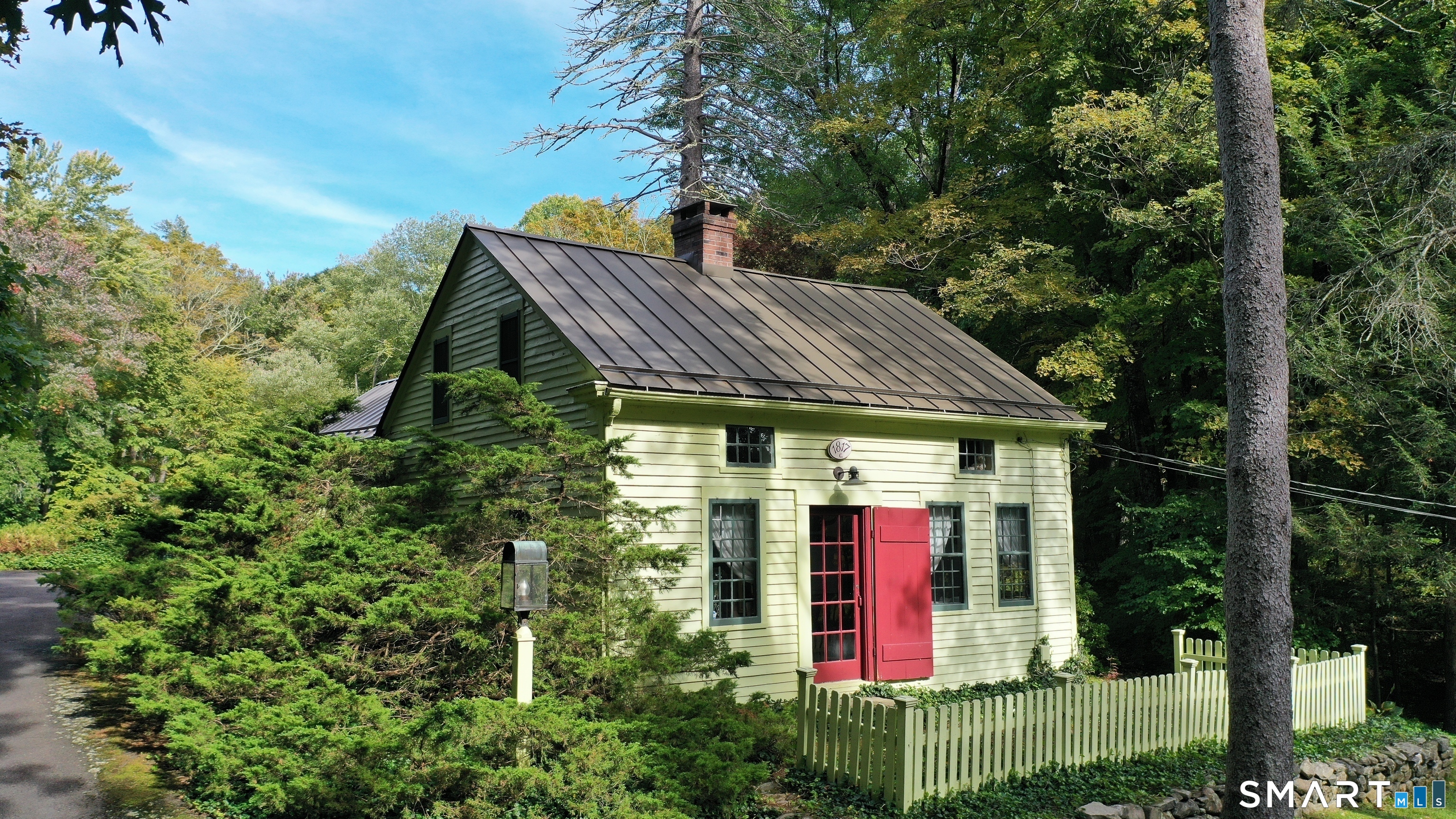 Photo 1 of Single family home for sale at 50 Southbury Rd, Roxbury, CT 06783 | MLS# 24209875 | Listing updated on 2026-09-27