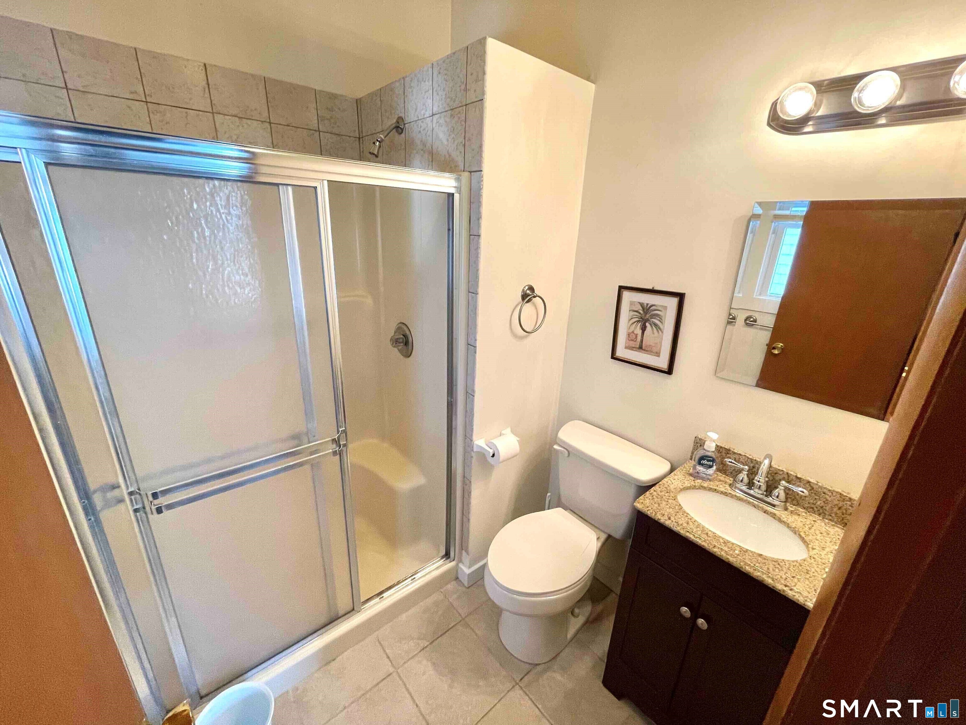 747 East Broadway photo 15