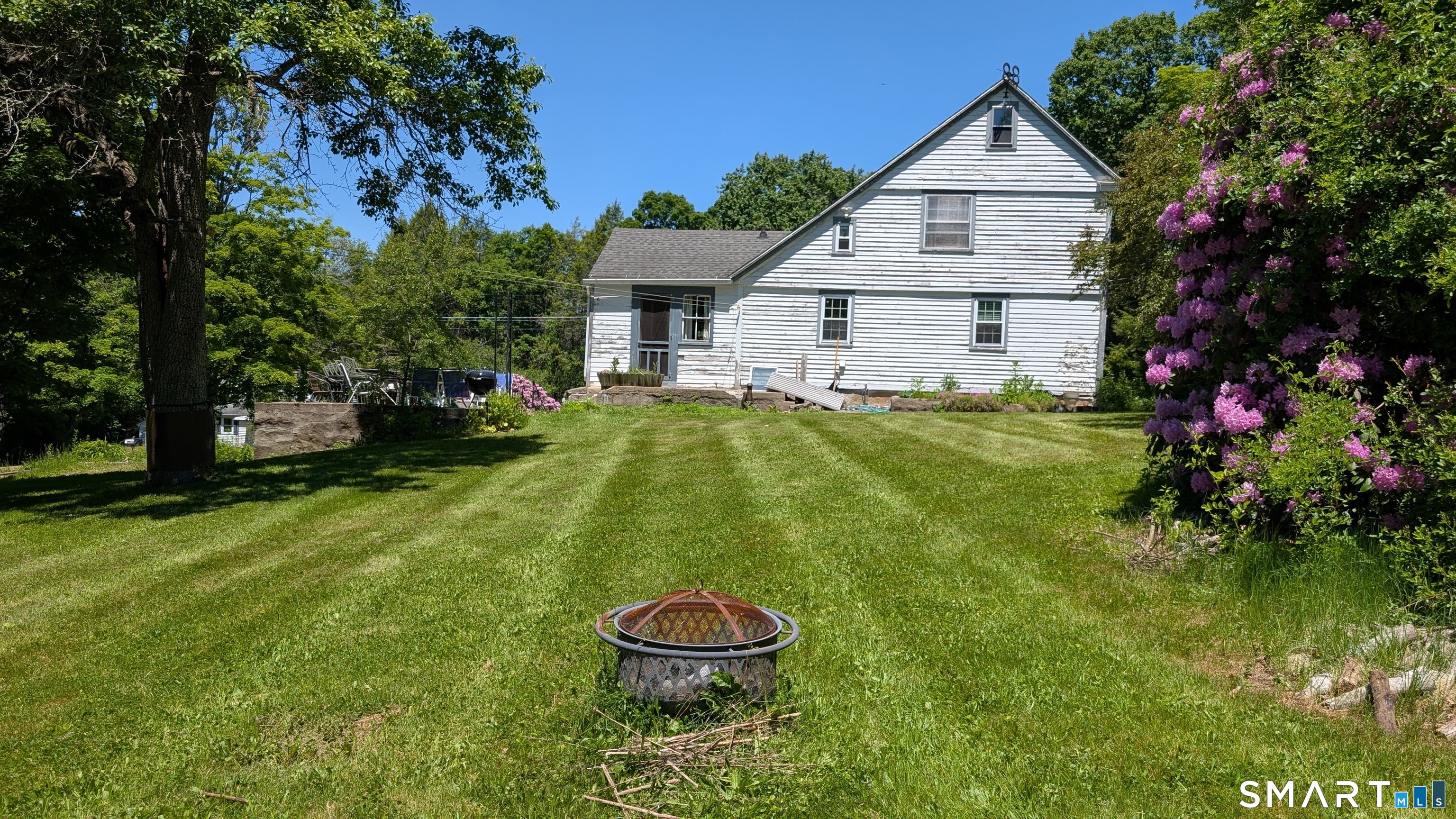 1269 University Drive photo 4