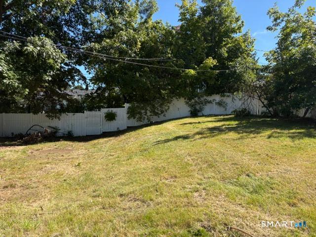114 White Oak Avenue photo 2