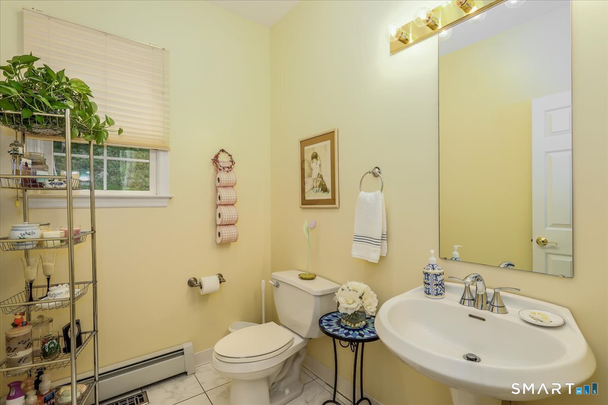 57 Meadowood Drive photo 18