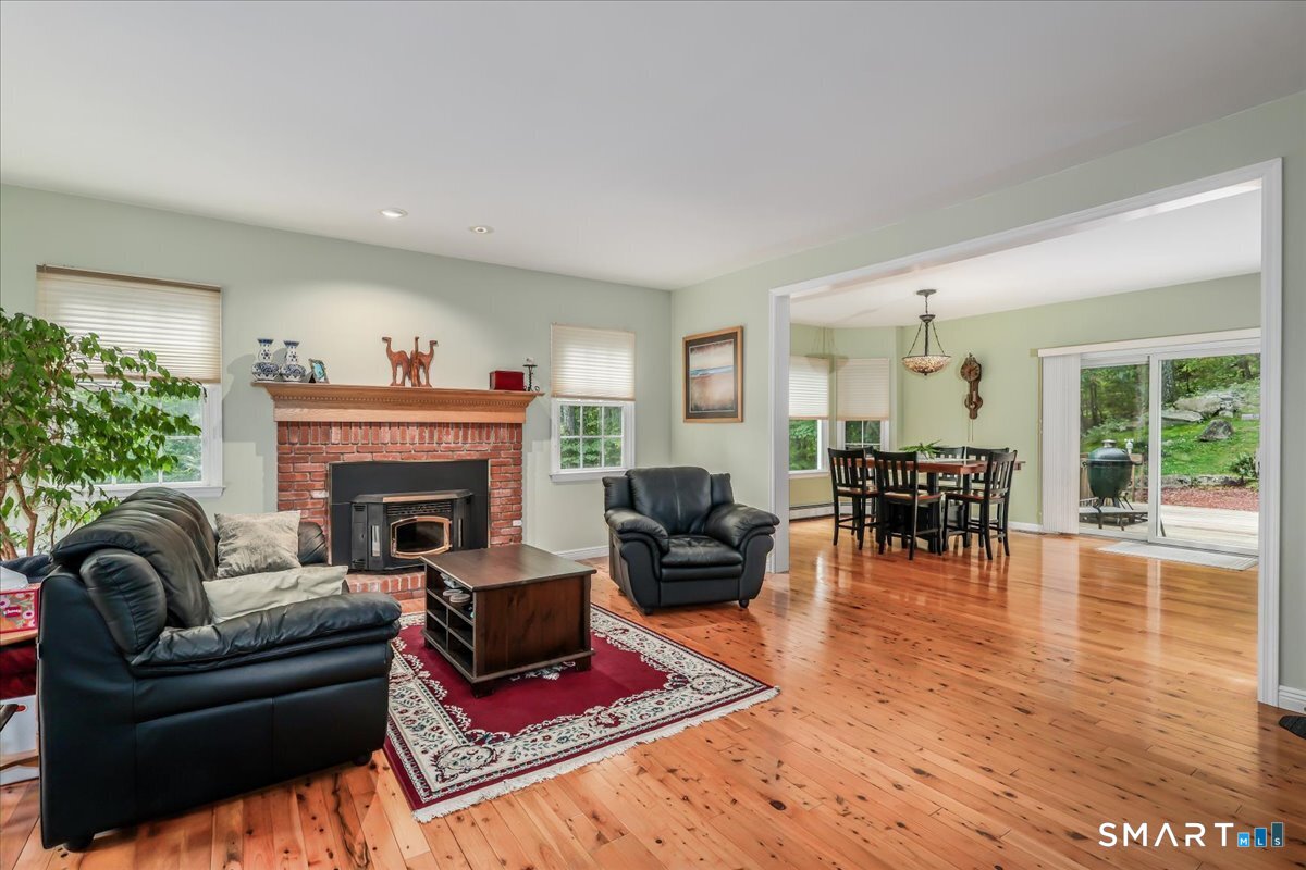 57 Meadowood Drive photo 16
