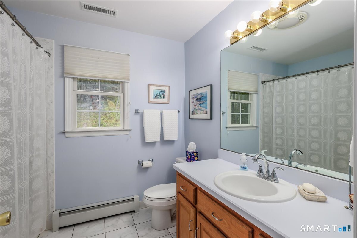 57 Meadowood Drive photo 32